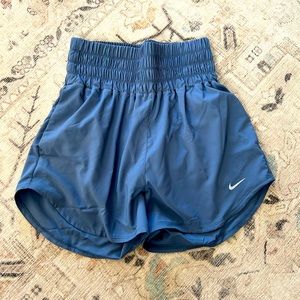 NWOT Nike One High Waist shorts size small